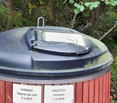 mökkiastia-kiinni-villakärl-stängt-banner mökkiastia-kiinni-villakärl-stängt-banner